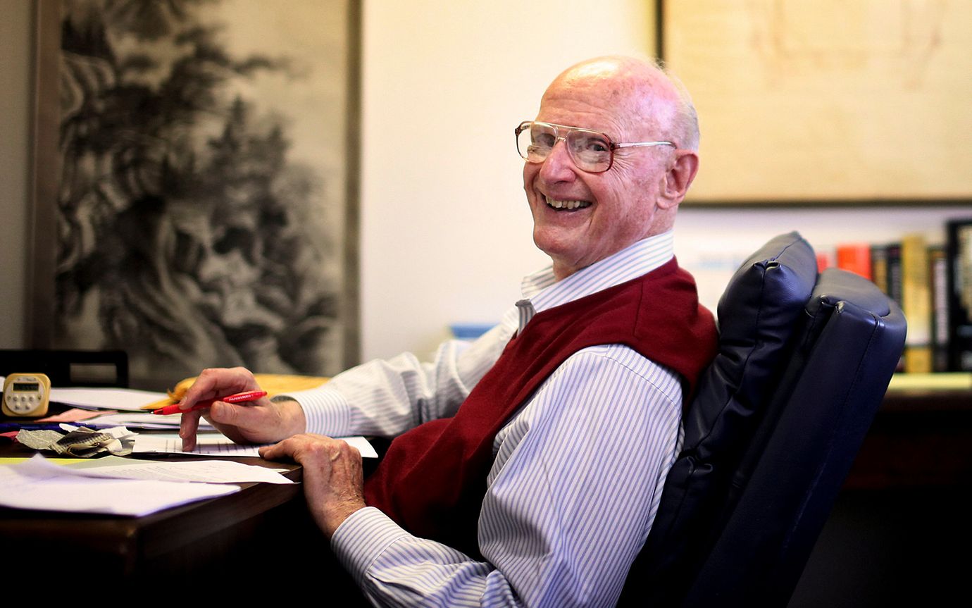 A montage of "how to" and an older man with glasses in a suit and tie, described as an "investor of note